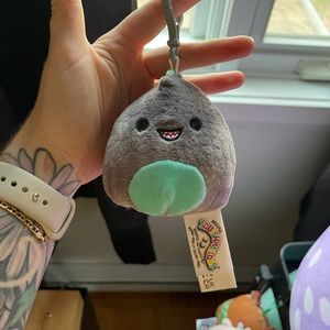 Chuey clip squishmallows